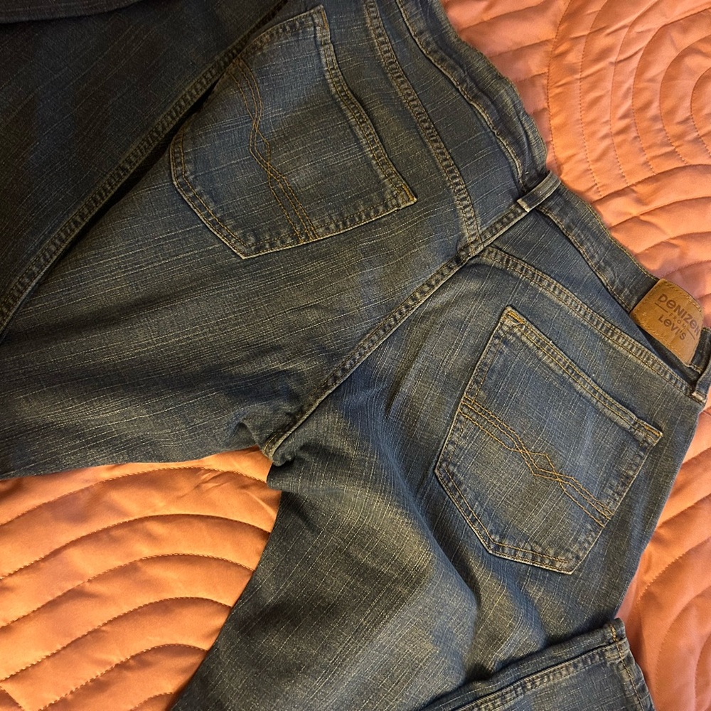 Men’s Levi jeans size 33x30